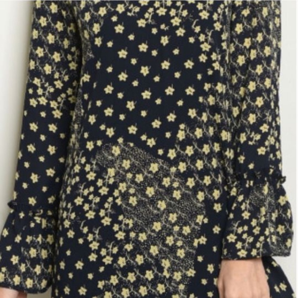 🎉2x HP🎉 LAST ONE!! Navy Bell Long Sleeve Dress - Picture 4 of 7